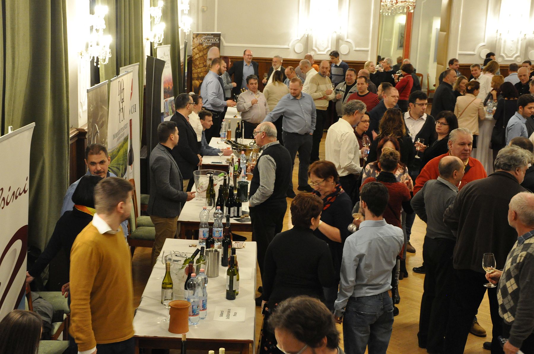 Húsznál is több termelő százhúsz tétele volt kóstolható a IV. Nagy Fehérvári Bormustrán